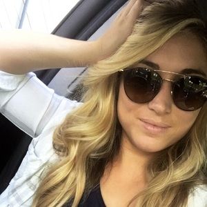 Meet your Posher, Kaylee